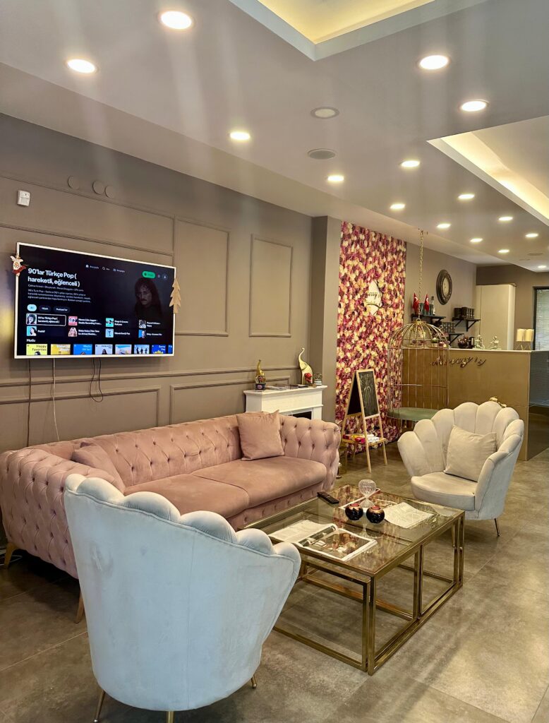 Merrys Beauty - Çayyolu Cilt Bakım ve Güzellik Merkezi